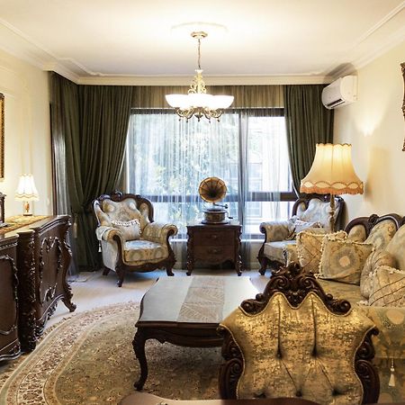 Central Luxury Antique Apartment Варна Екстериор снимка