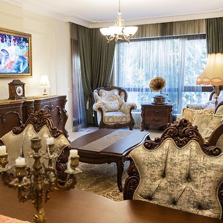Central Luxury Antique Apartment Варна Екстериор снимка