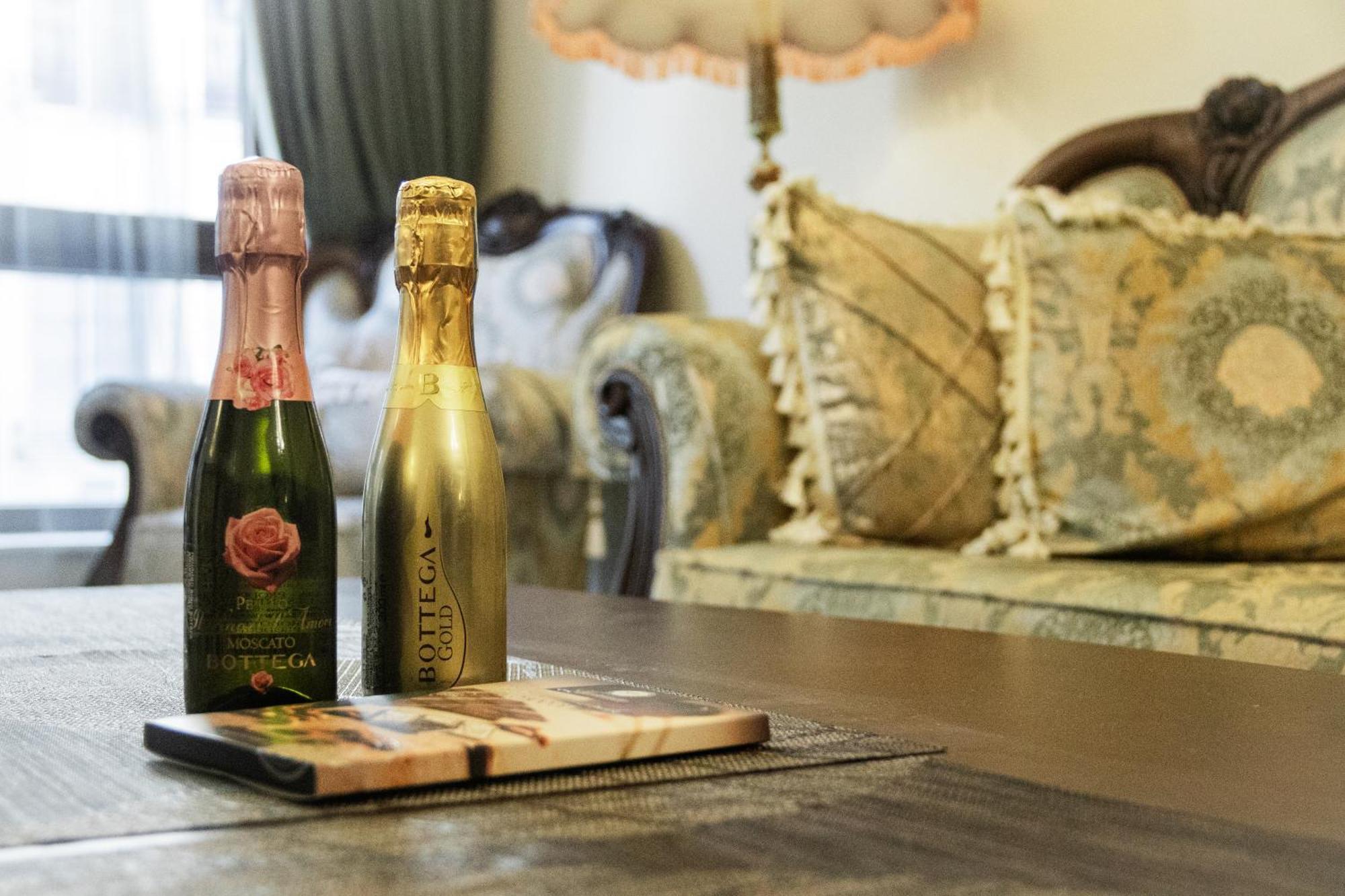 Central Luxury Antique Apartment Варна Екстериор снимка