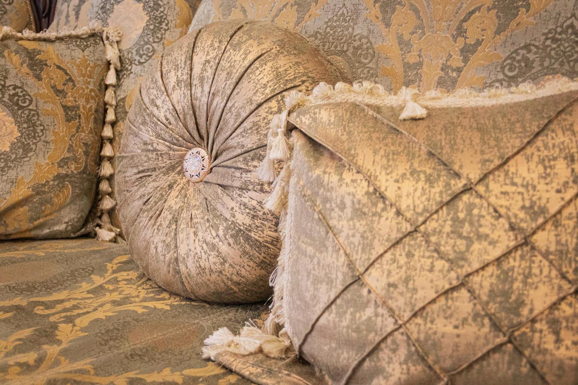 Central Luxury Antique Apartment Варна Екстериор снимка