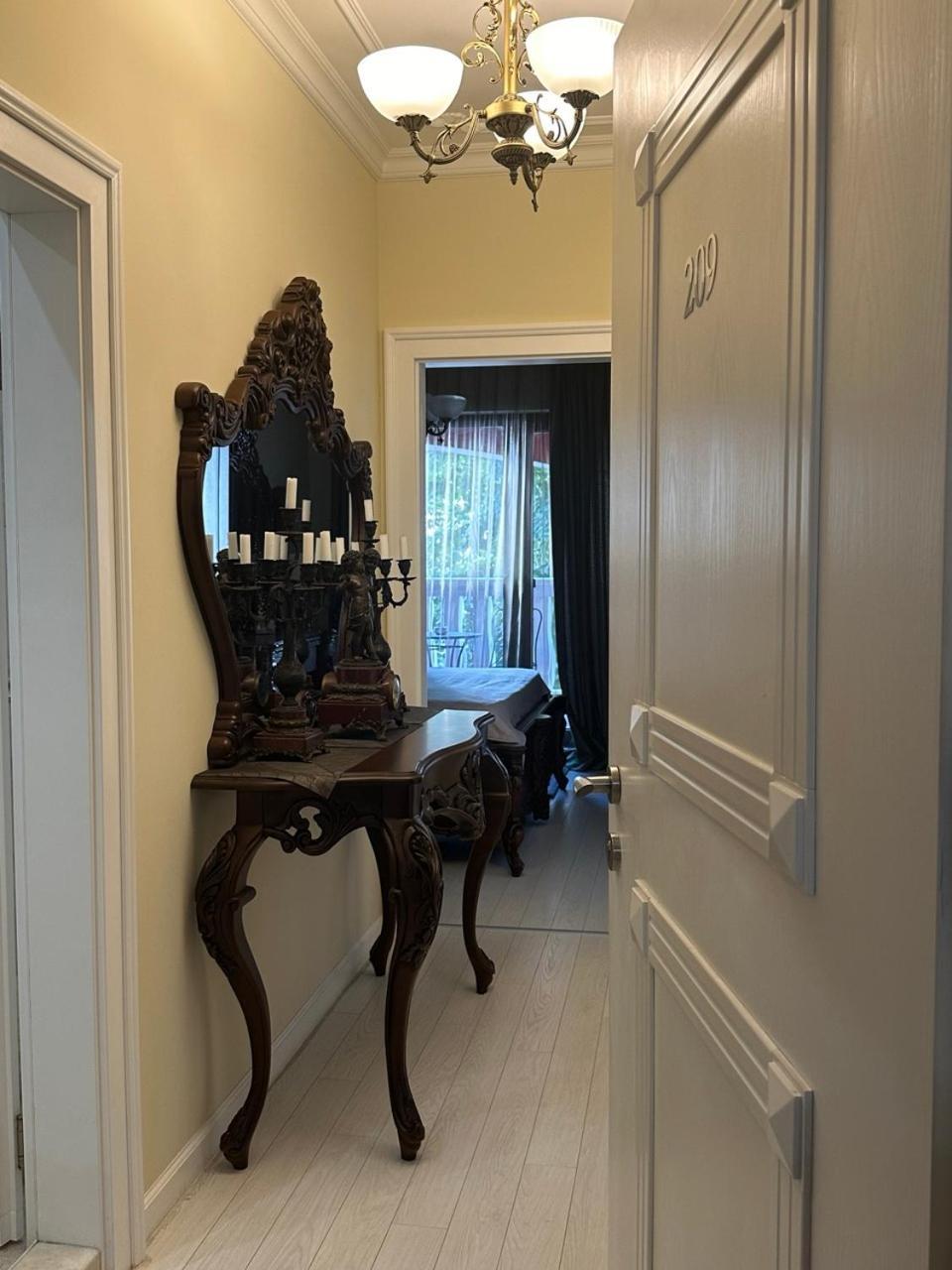 Central Luxury Antique Apartment Варна Екстериор снимка