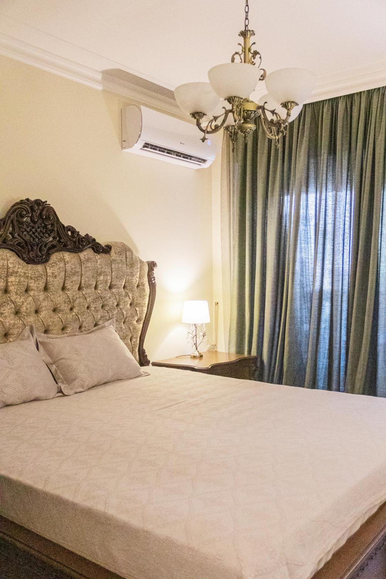 Central Luxury Antique Apartment Варна Екстериор снимка