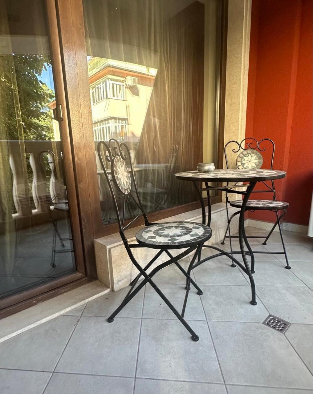 Central Luxury Antique Apartment Варна Екстериор снимка
